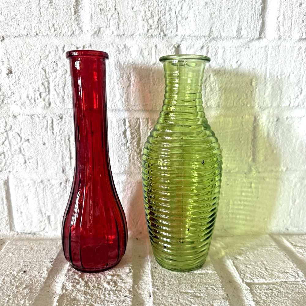 Vintage Glass Bud Vases Red & Green Set‎ Ribbed Fluted 8.5" Pair